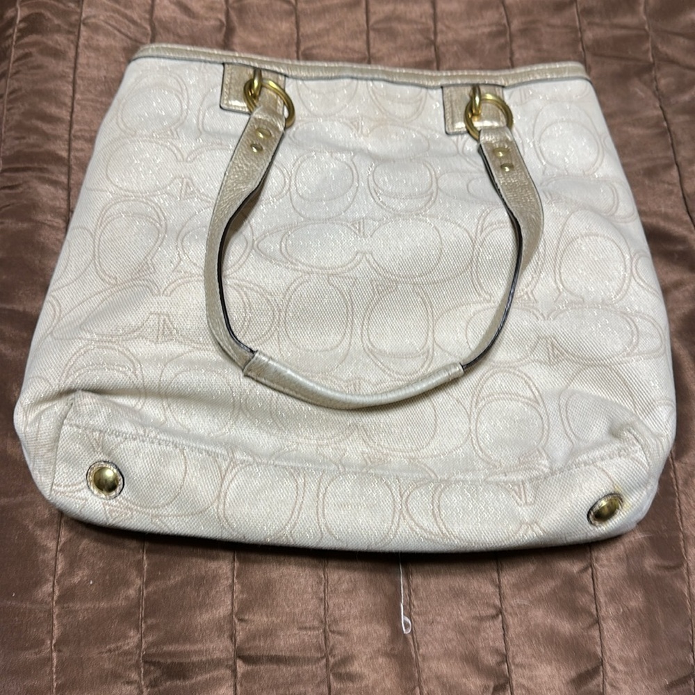 COACH Authentic Women Shoulder Tote Bag Signature Canvas Yellow Gold Color - Picture 2 of 7